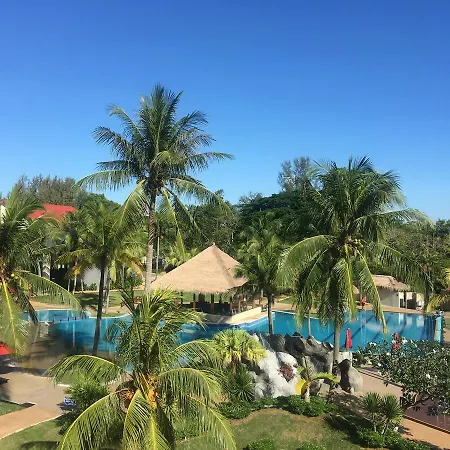 Sand&Sandals Desaru Beach Resort&Spa Bagian luar foto The pool at the resort